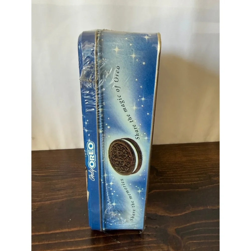 Vintage Oreo Limited Edition 2000 Christmas Santa Collector Tin Factory Sealed